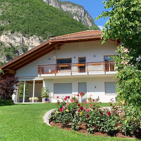 Haus Greti Apartment Magre all' Adige ภายนอก รูปภาพ